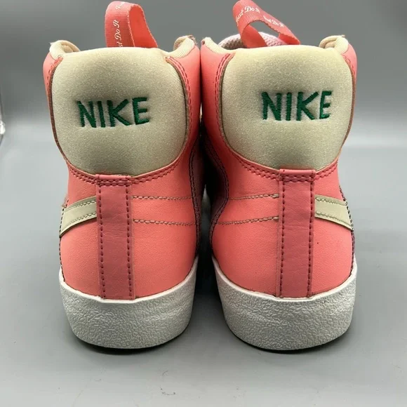 Nike Blazer Mid ‘77 SE Dance - Picture 4 of 10